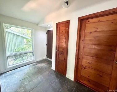 272 Drake Road - Photo Thumbnail 10