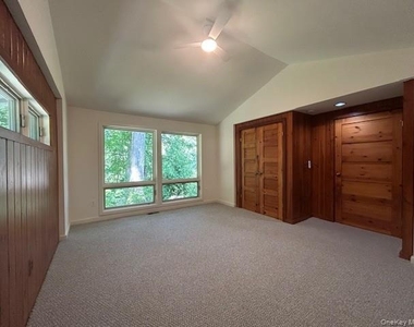 272 Drake Road - Photo Thumbnail 11