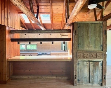 272 Drake Road - Photo Thumbnail 14