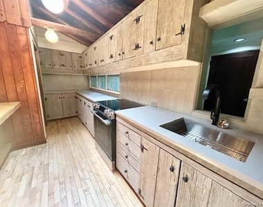 272 Drake Road - Photo Thumbnail 13