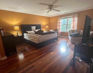 51 Hogan Way - Photo Thumbnail 12