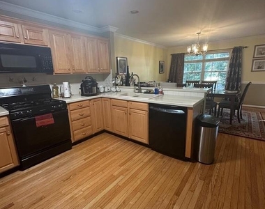 51 Hogan Way - Photo Thumbnail 4