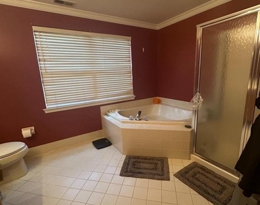 51 Hogan Way - Photo Thumbnail 14