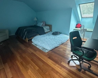 51 Hogan Way - Photo Thumbnail 18