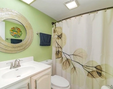 5255 Coronado Parkway - Photo Thumbnail 13