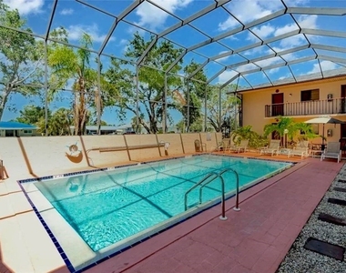 5255 Coronado Parkway - Photo Thumbnail 1