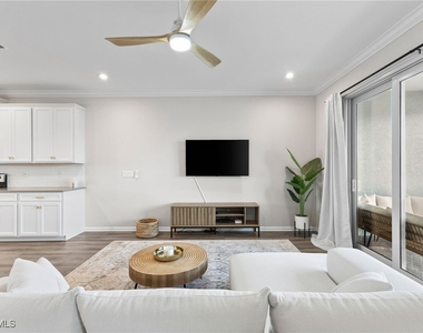 4607 Arboretum Circle - Photo Thumbnail 15