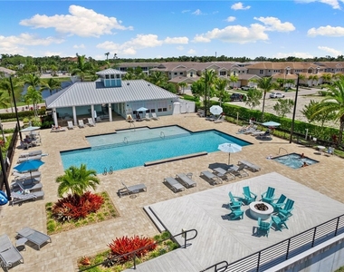 4607 Arboretum Circle - Photo Thumbnail 37