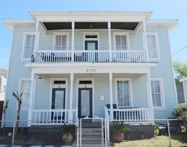 2310 33rd Street - Photo Thumbnail 1