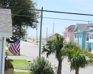 2310 33rd Street - Photo Thumbnail 10