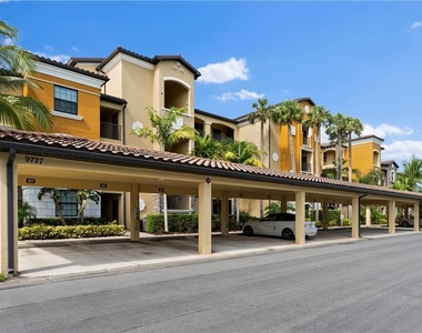 9727 Acqua Court - Photo Thumbnail 21