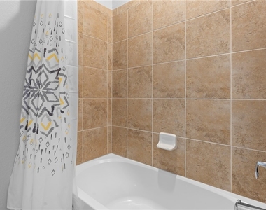9727 Acqua Court - Photo Thumbnail 11