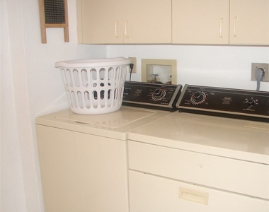 4210 Looking Glass Lane - Photo Thumbnail 8