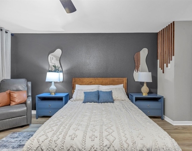 1840 Richmond Avenue - Photo Thumbnail 2