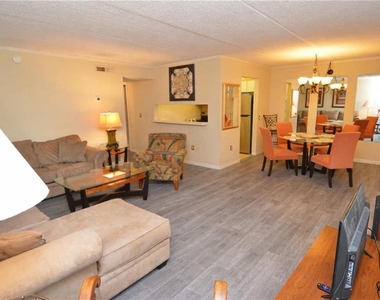 12760 Indian Rocks Road - Photo Thumbnail 4