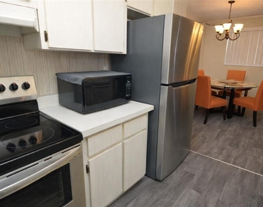 12760 Indian Rocks Road - Photo Thumbnail 10