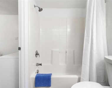 2704 2nd Street - Photo Thumbnail 15