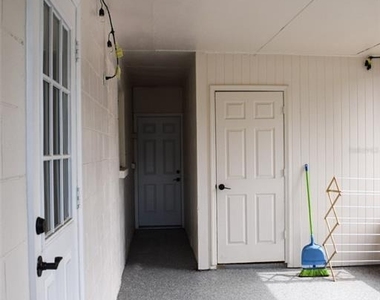 4306 W La Salle Street - Photo Thumbnail 16