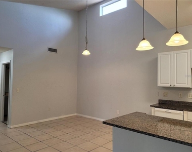 155 N Pearl Lake Causeway - Photo Thumbnail 4