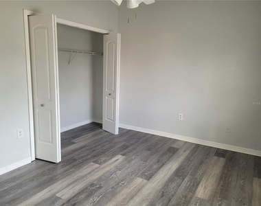 155 N Pearl Lake Causeway - Photo Thumbnail 3