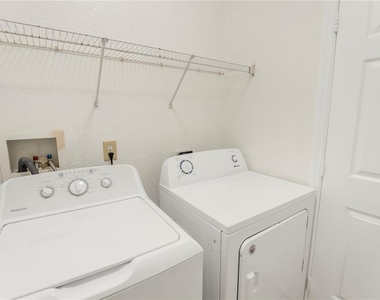 3351 Whitestone Circle - Photo Thumbnail 16