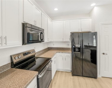 3351 Whitestone Circle - Photo Thumbnail 2