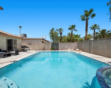 3618 Redwood Street - Photo Thumbnail 39