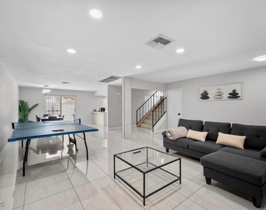 3618 Redwood Street - Photo Thumbnail 1
