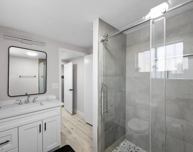 3618 Redwood Street - Photo Thumbnail 28