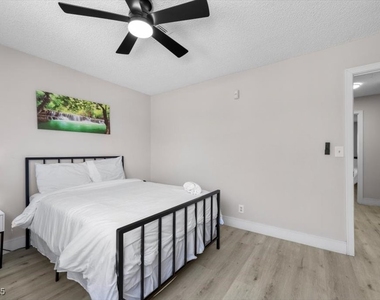 3618 Redwood Street - Photo Thumbnail 35