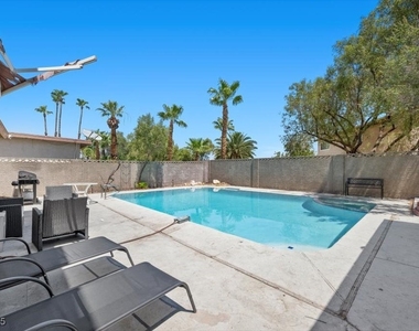 3618 Redwood Street - Photo Thumbnail 37
