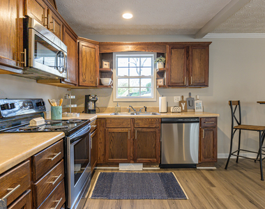196 Etowah Drive - Photo Thumbnail 2