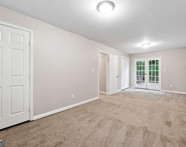 5786 Deerfield Trail - Photo Thumbnail 15