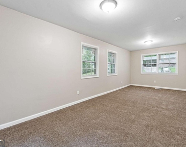 5786 Deerfield Trail - Photo Thumbnail 13