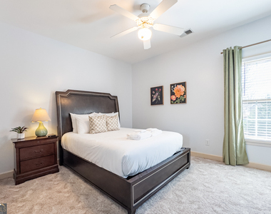 530 Waterford Drive - Photo Thumbnail 4