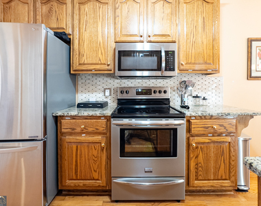 530 Waterford Drive - Photo Thumbnail 7