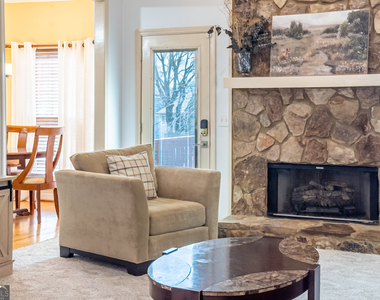 530 Waterford Drive - Photo Thumbnail 6