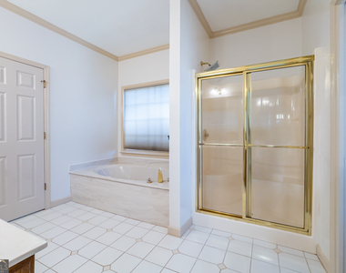 530 Waterford Drive - Photo Thumbnail 21