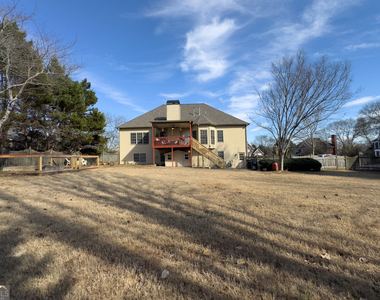 530 Waterford Drive - Photo Thumbnail 32