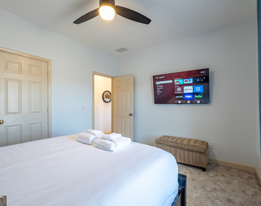 530 Waterford Drive - Photo Thumbnail 15