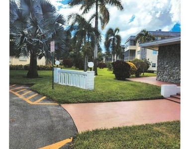 4411 Nw 16 - Photo Thumbnail 2