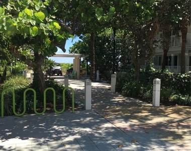4565 N Ocean Drive - Photo Thumbnail 13