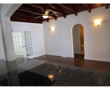 4565 N Ocean Drive - Photo Thumbnail 5