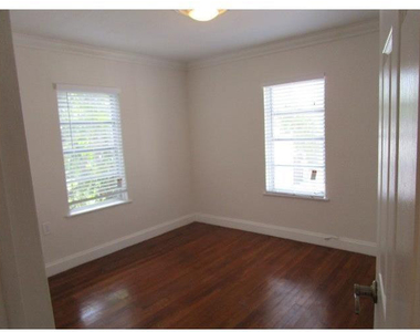 4565 N Ocean Drive - Photo Thumbnail 8