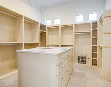 6319 Turner Way - Photo Thumbnail 16