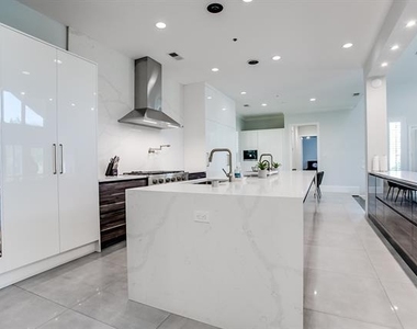 6319 Turner Way - Photo Thumbnail 6
