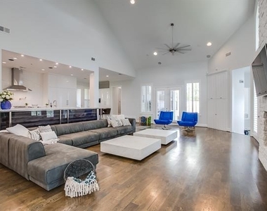 6319 Turner Way - Photo Thumbnail 2