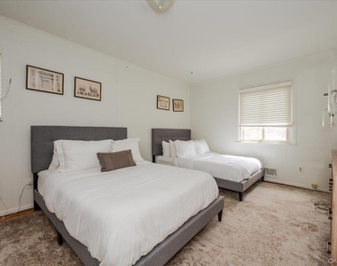 77 Tioga Avenue - Photo Thumbnail 14