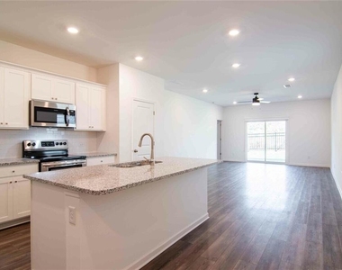 12006 Crosswicks Road - Photo Thumbnail 13