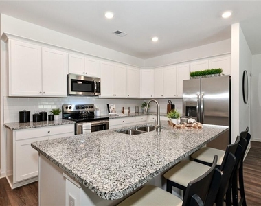 12006 Crosswicks Road - Photo Thumbnail 7